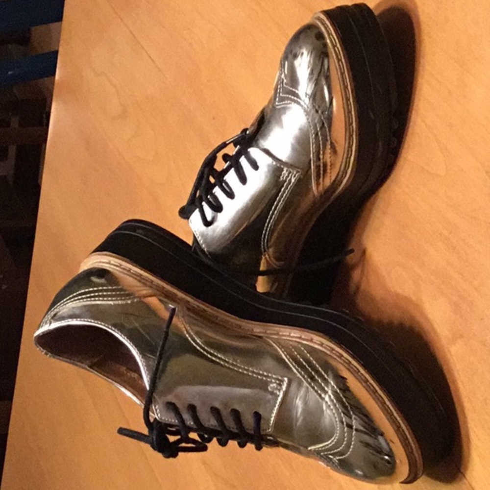 Steve Madden platform wingtips - Picture 2 of 6
